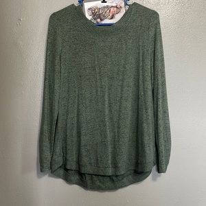 3/4 sleeve shirt